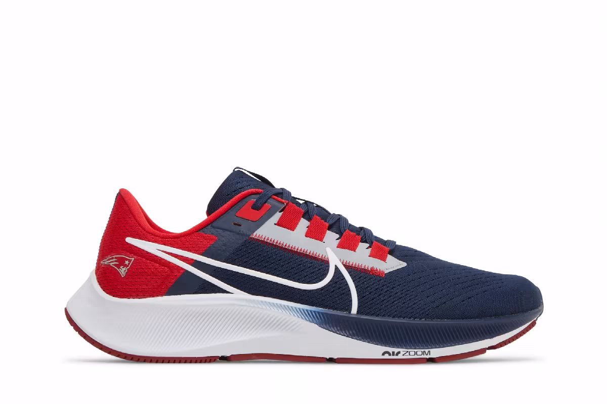 Nike NFL x Air Zoom Pegasus 38 New England Patriots, view 2