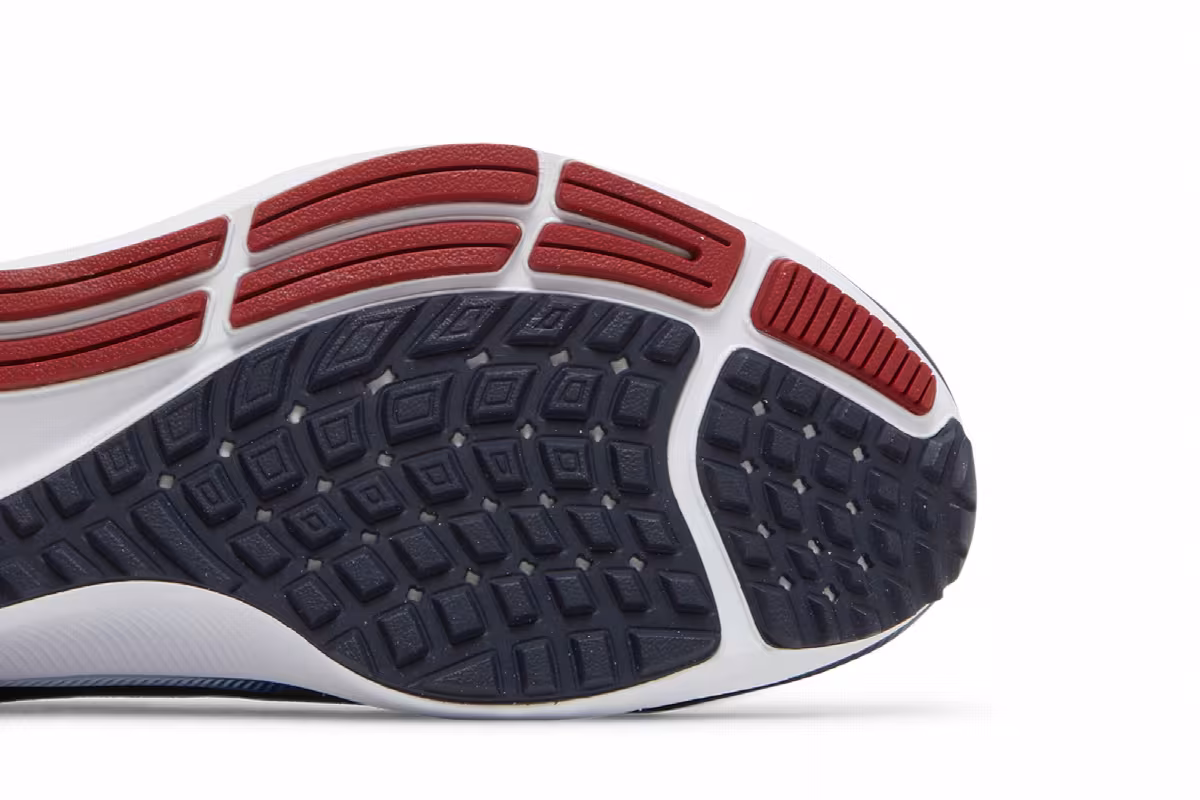 Nike NFL x Air Zoom Pegasus 38 New England Patriots, view 6