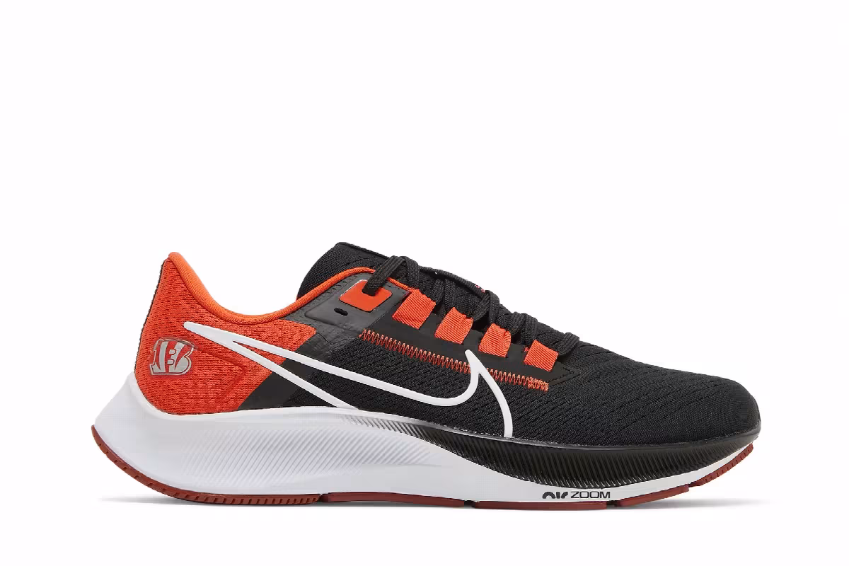 NFL x Nike Air Zoom Pegasus 38 Cincinnati Bengals, view 2