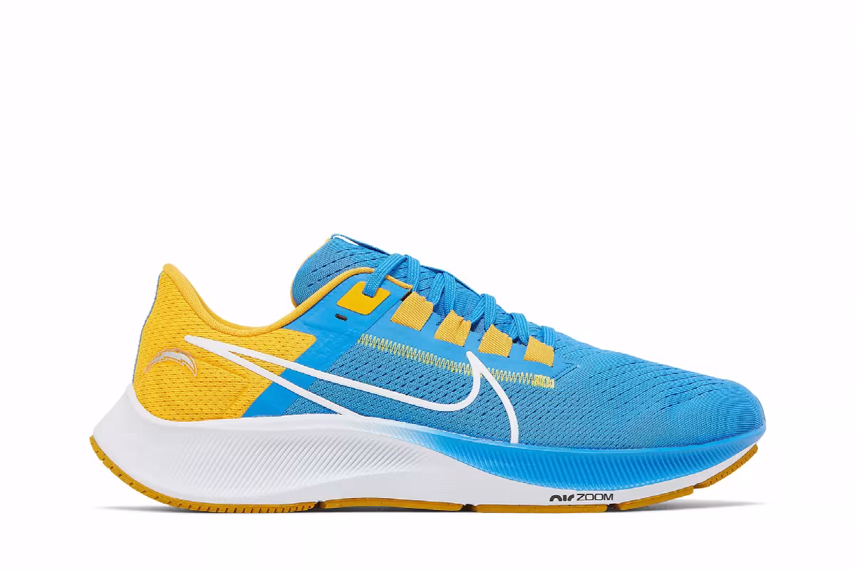 Nike NFL x Air Zoom Pegasus 38 Los Angeles Chargers, view 2