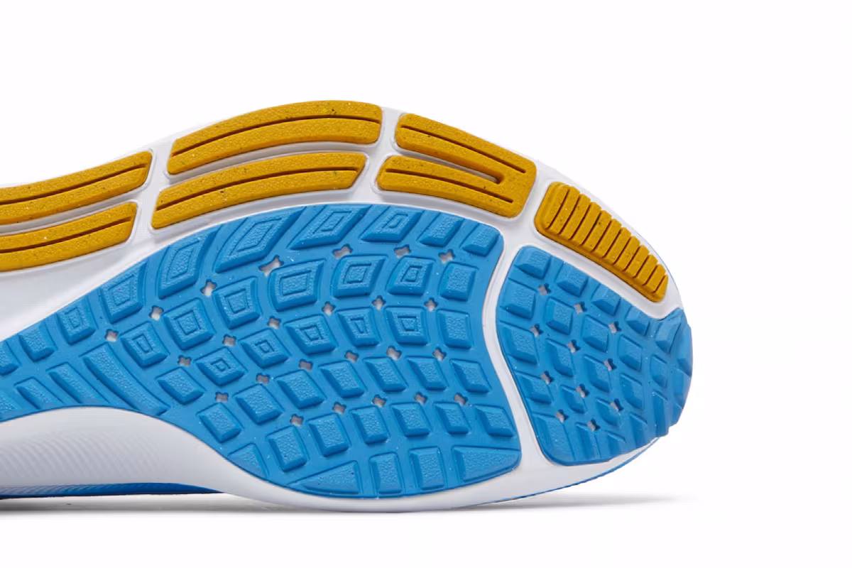 Nike NFL x Air Zoom Pegasus 38 Los Angeles Chargers, view 6