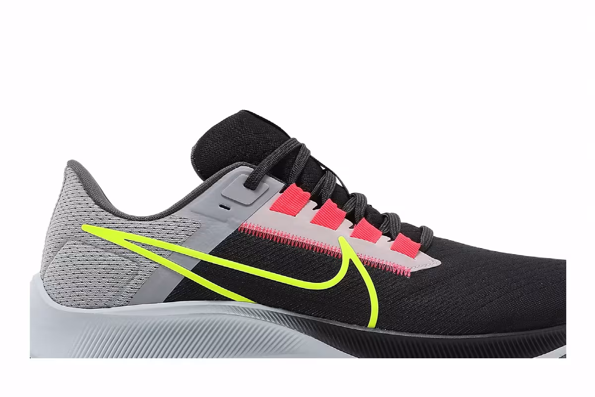 Nike Air Zoom Pegasus 38 LE Greedy, view 3