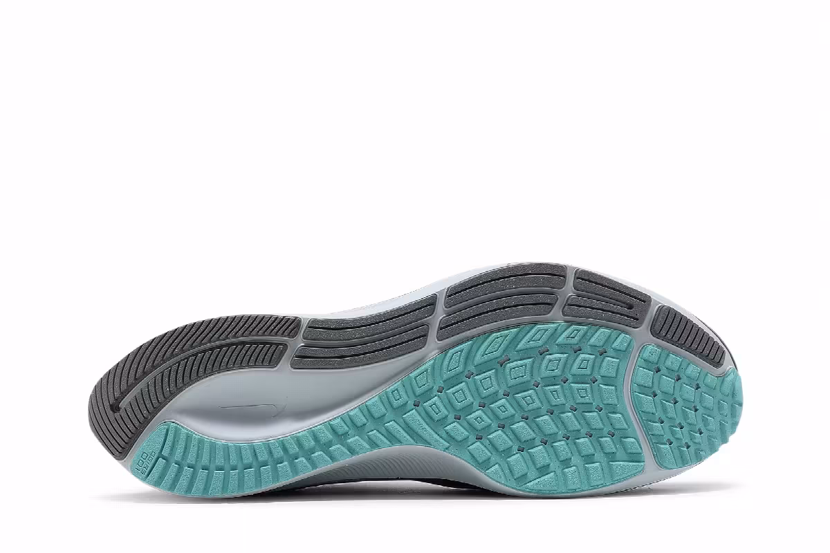 Nike Air Zoom Pegasus 38 LE Greedy, view 5