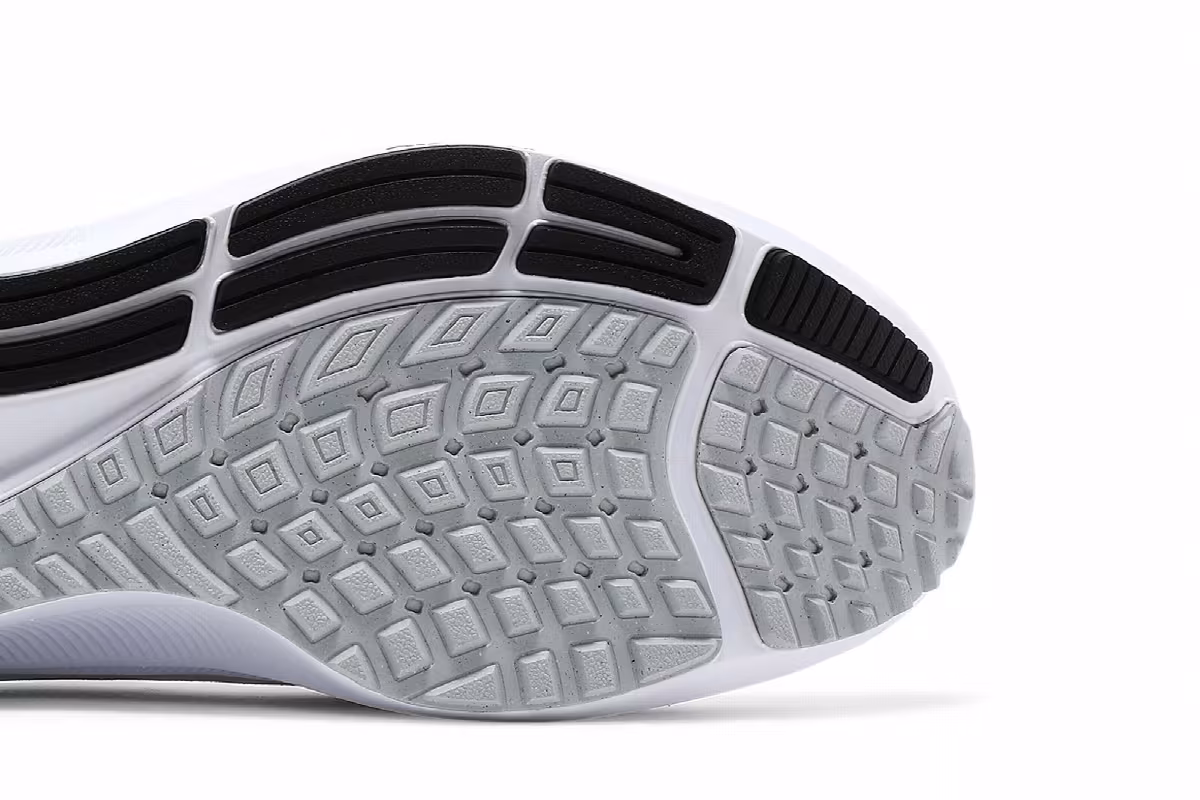 Nike Air Zoom Pegasus 38 White Black, view 6