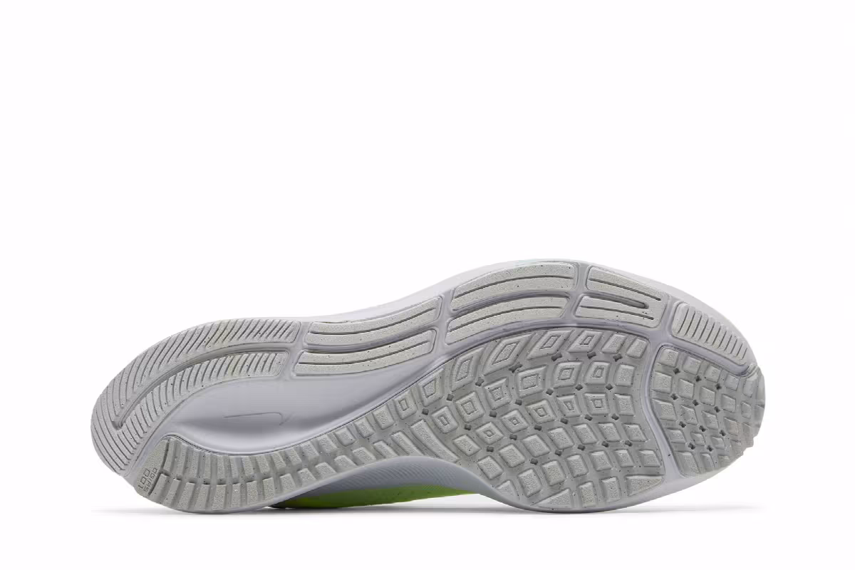 Nike Women's Air Zoom Pegasus 38 Fast Pack, view 5