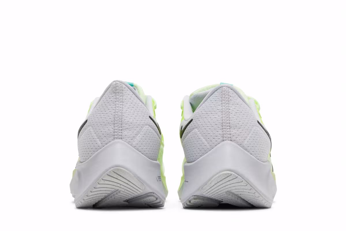 Nike Women's Air Zoom Pegasus 38 Fast Pack, view 7