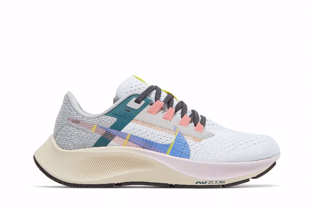 Nike Women's Air Zoom Pegasus 38 Premium Blue Tint Regal Pink, view 2