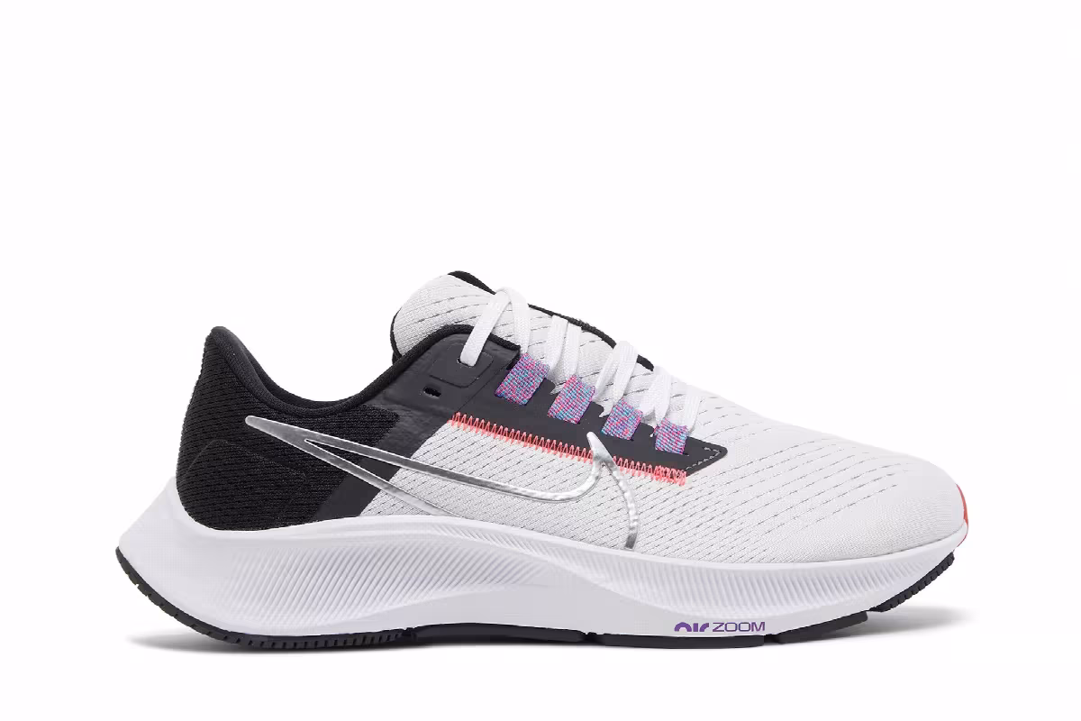 Nike Women's Air Zoom Pegasus 38 White Metallic Silver, view 2