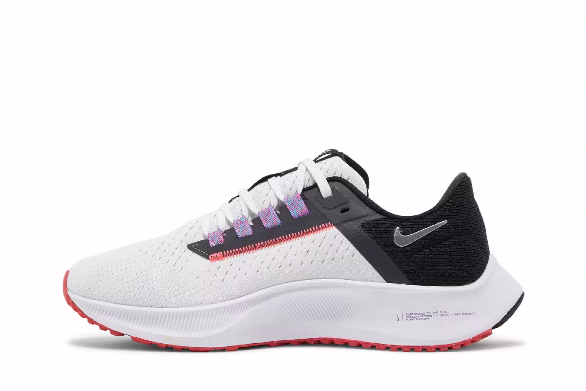 Nike Women's Air Zoom Pegasus 38 White Metallic Silver, view 4