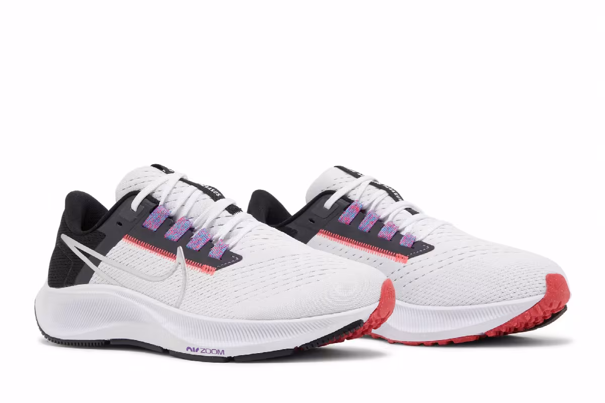 Nike Women's Air Zoom Pegasus 38 White Metallic Silver, view 9