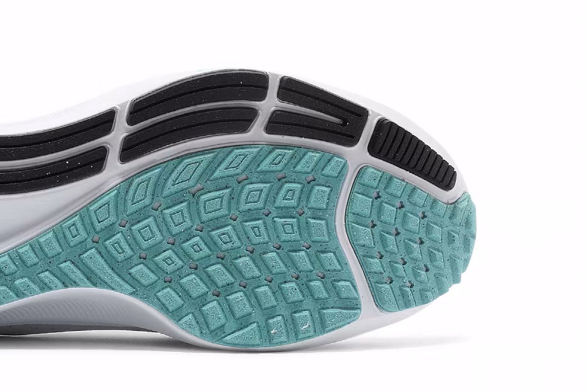 Nike Women's Air Zoom Pegasus 38 White Aurora Green, view 6