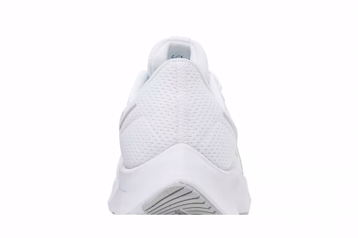 Nike Women's Air Zoom Pegasus 38 White Metallic Silver, view 8
