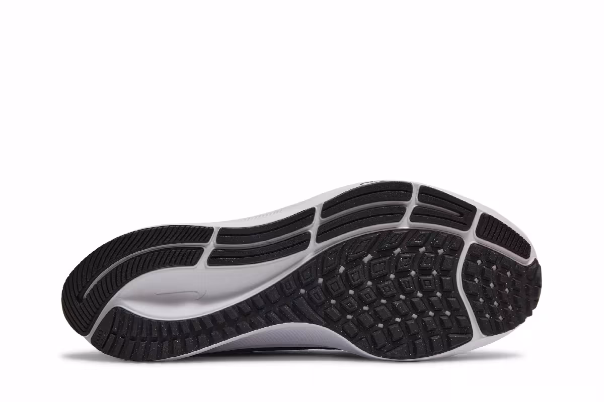 Nike Women's Air Zoom Pegasus 38 Black White, view 5