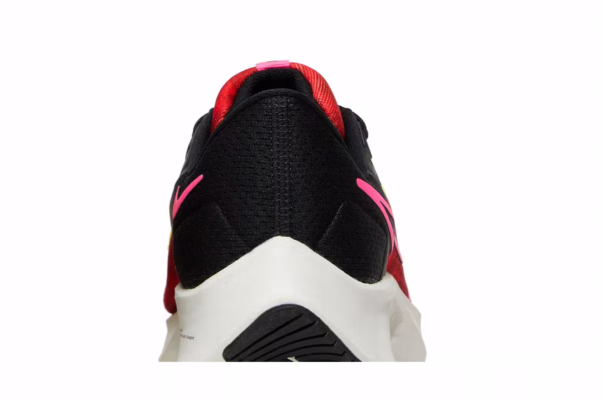 Nike Women's Air Zoom Pegasus 38 Chile Red Hyper Pink, view 8