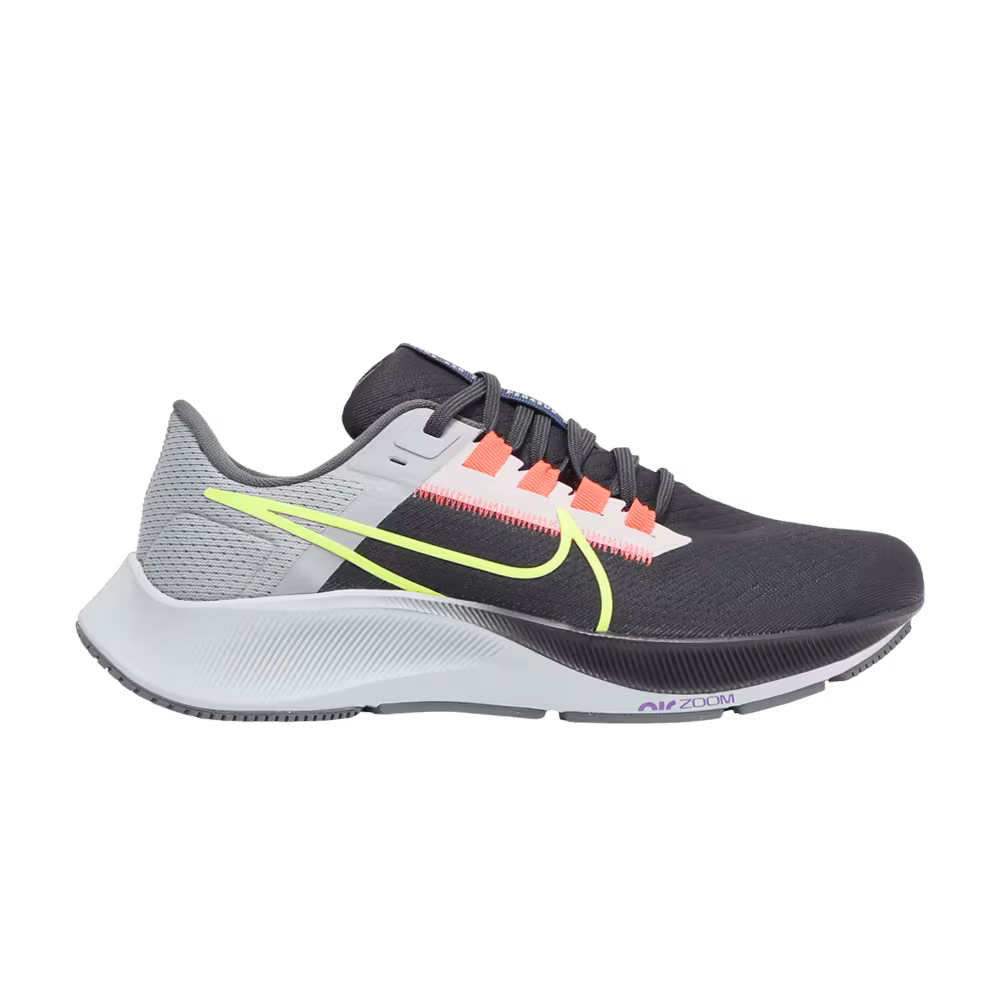 Nike Women's Air Zoom Pegasus 38 LE Greedy