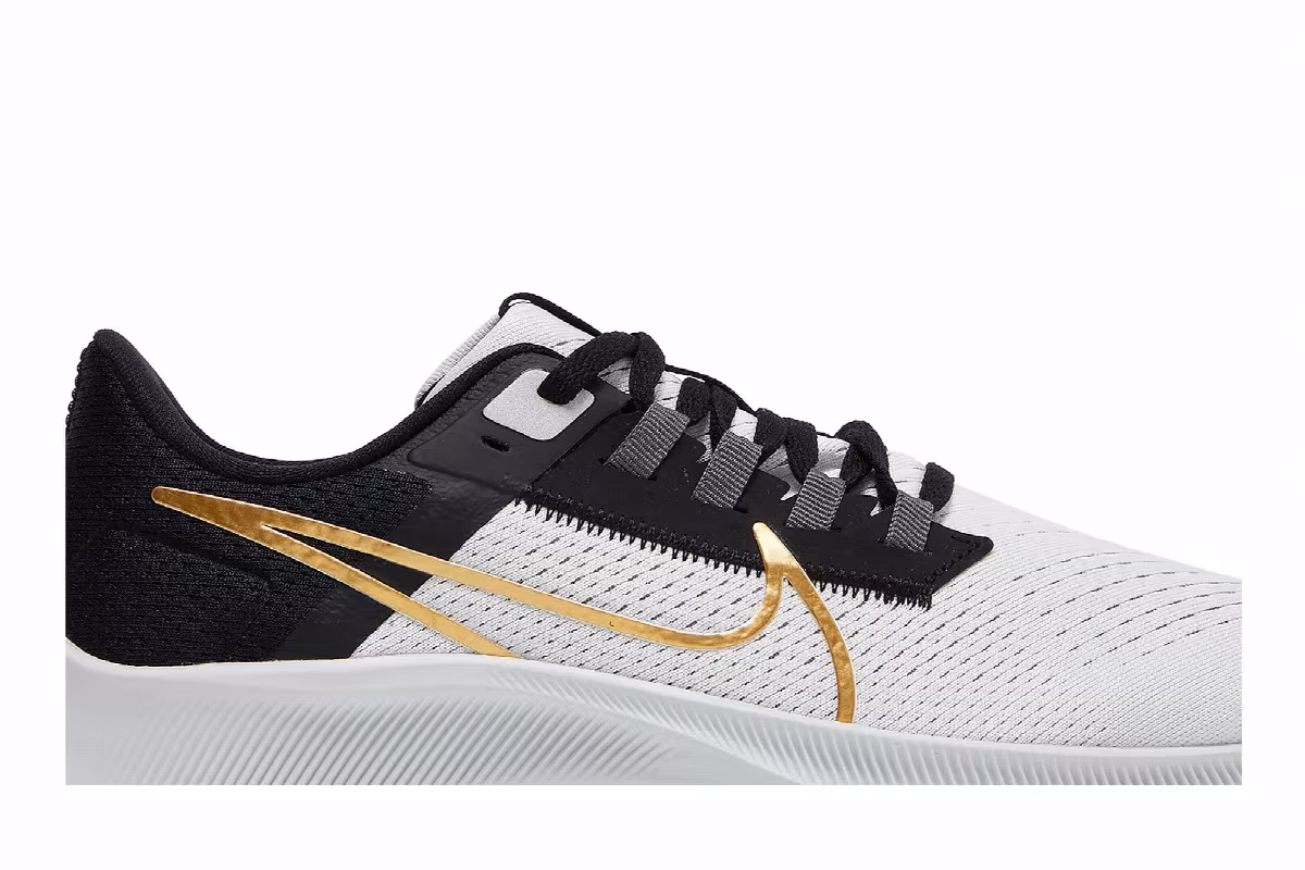 Nike Air Zoom Pegasus 38 GS Photon Dust Metallic Gold Coin, view 3