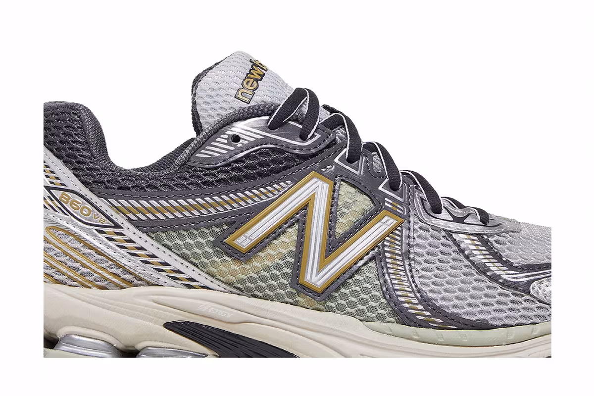 New Balance 860v2 Rain Cloud Magnet, view 3