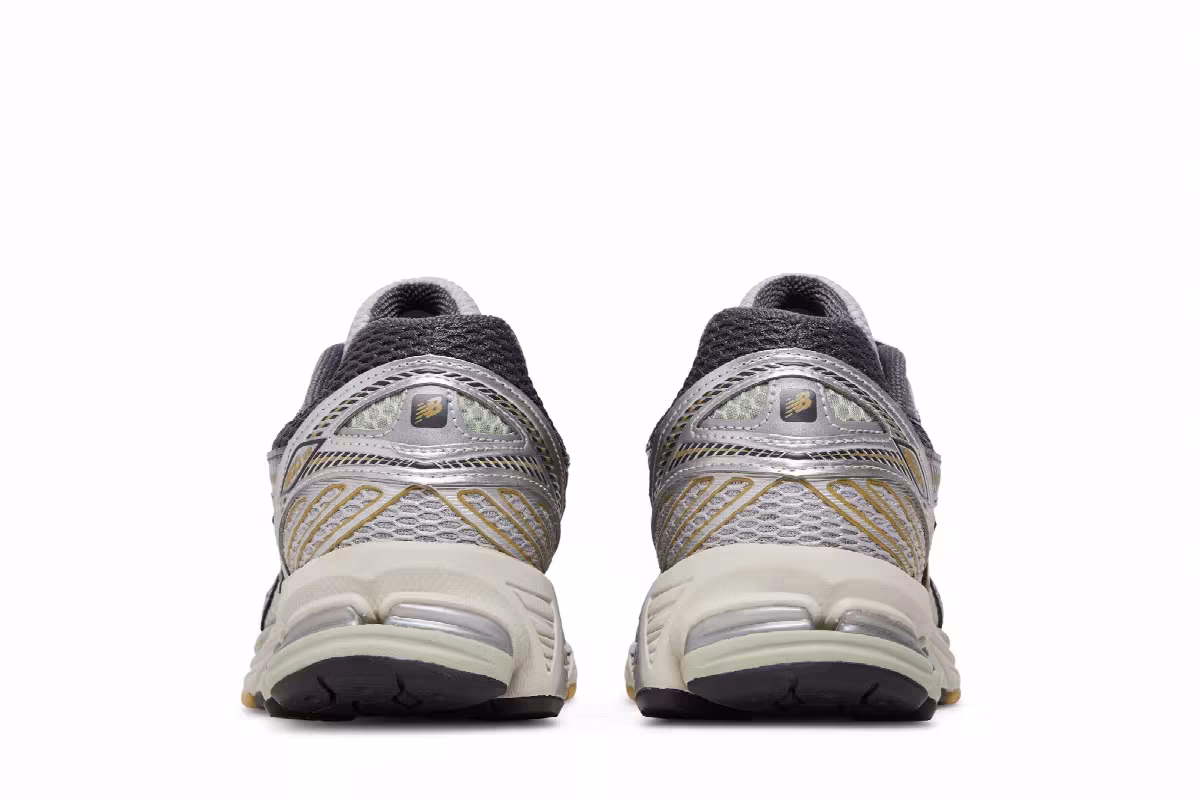 New Balance 860v2 Rain Cloud Magnet, view 7