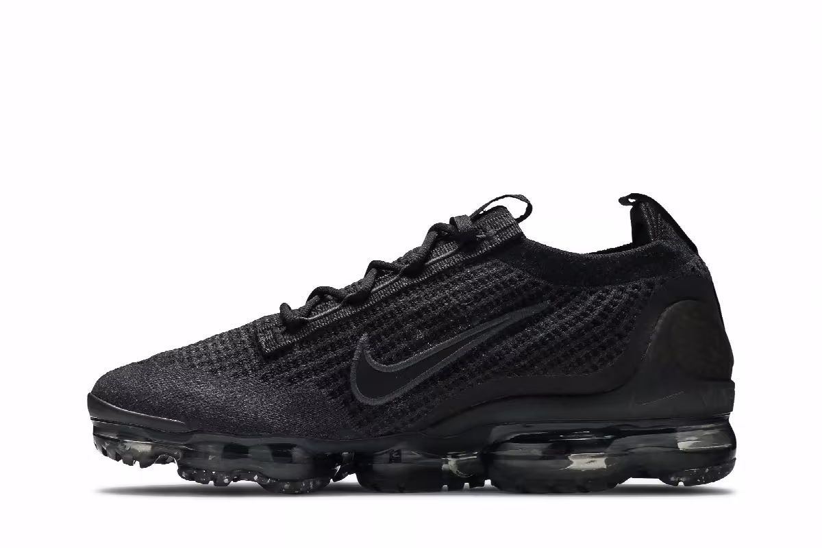 Nike Air VaporMax 2021 Flyknit Triple Black, view 4