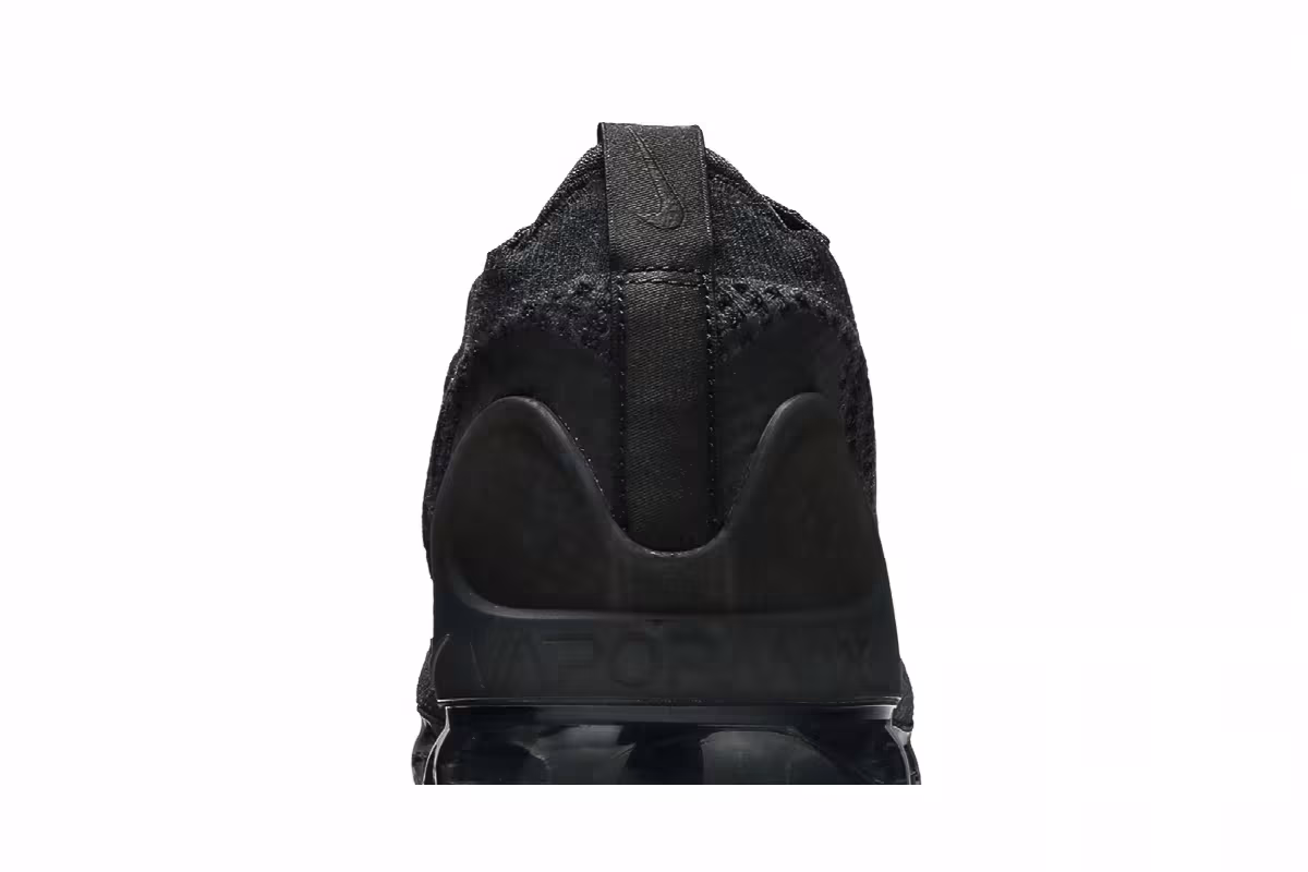 Nike Air VaporMax 2021 Flyknit Triple Black, view 8