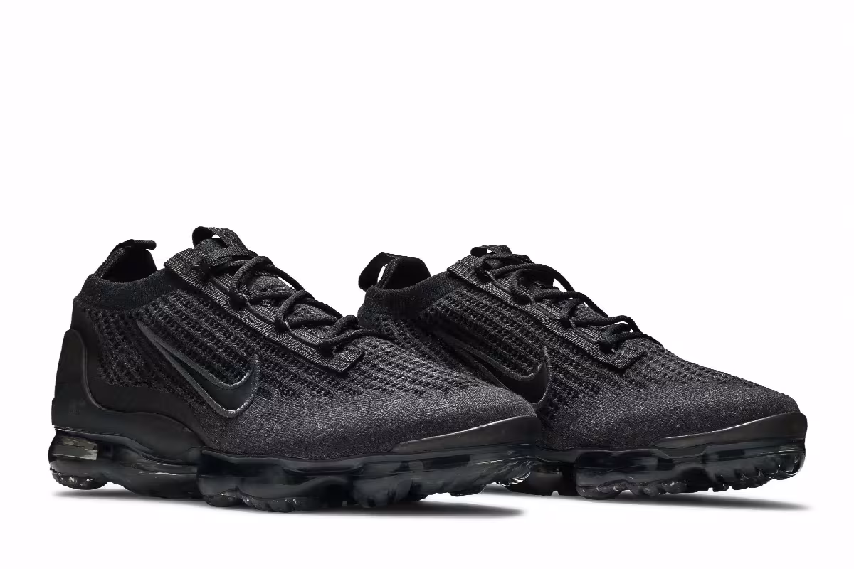 Nike Air VaporMax 2021 Flyknit Triple Black, view 9