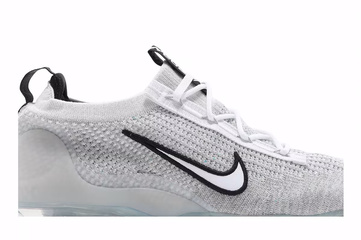 Nike Air VaporMax 2021 Flyknit Monochrome, view 3