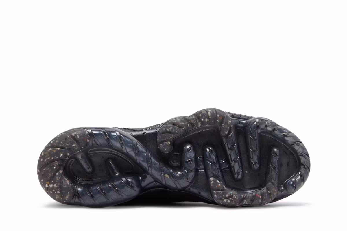 Nike Women's Air VaporMax 2021 Flyknit Black, view 5