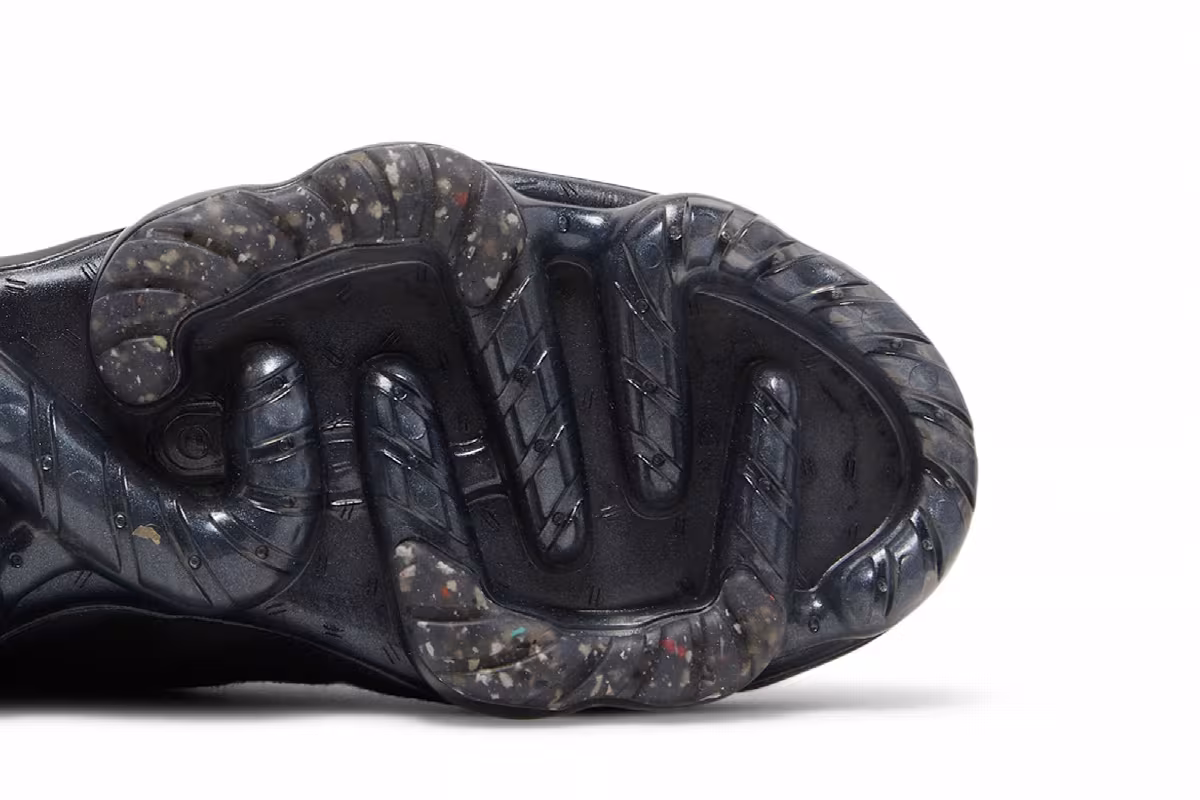 Nike Women's Air VaporMax 2021 Flyknit Black, view 6