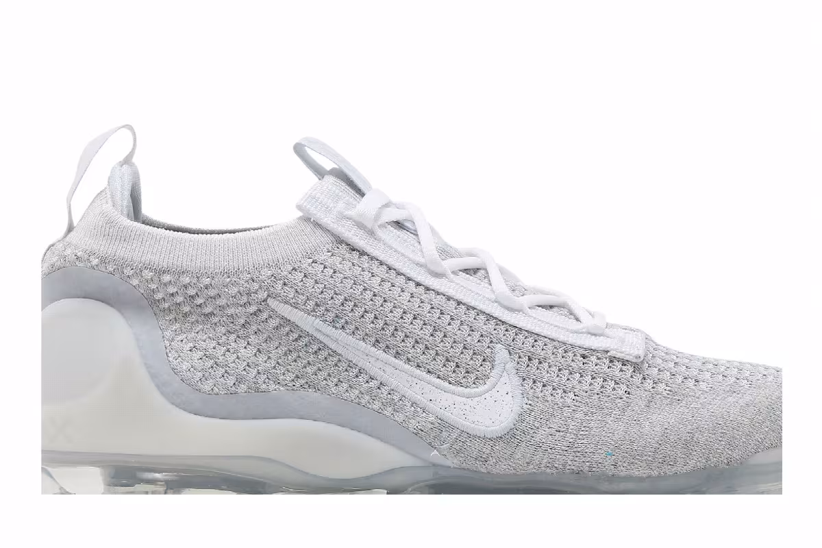Nike Women's Air VaporMax 2021 Flyknit White Pure Platinum, view 3