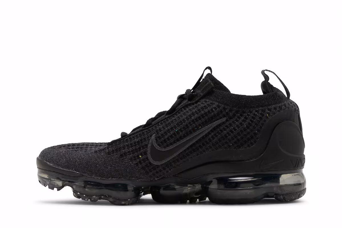 Nike Air VaporMax 2021 Flyknit GS Triple Black, view 4
