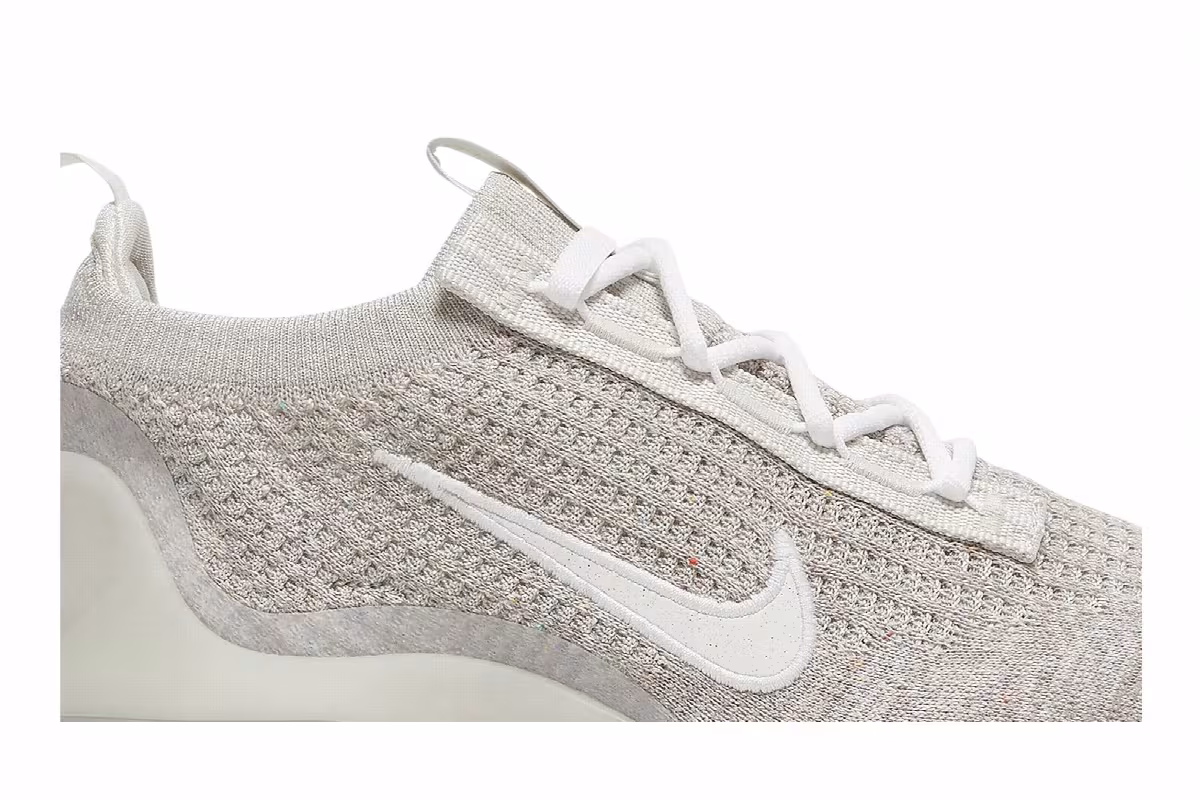 Nike Women's Air VaporMax 2021 Flyknit Oatmeal, view 3