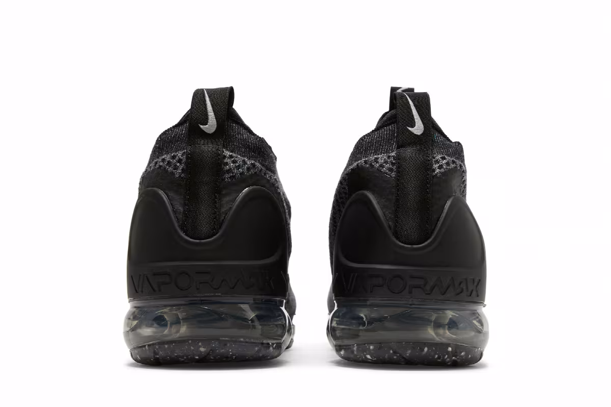 Nike Air Vapormax 2021 Flyknit Oreo, view 7