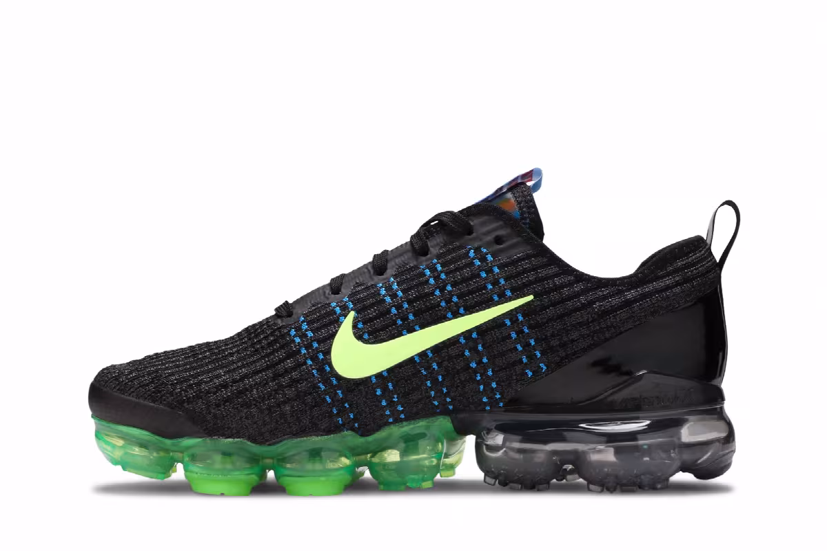 Nike Air VaporMax Flyknit 3 GS Black Ghost Green, view 4