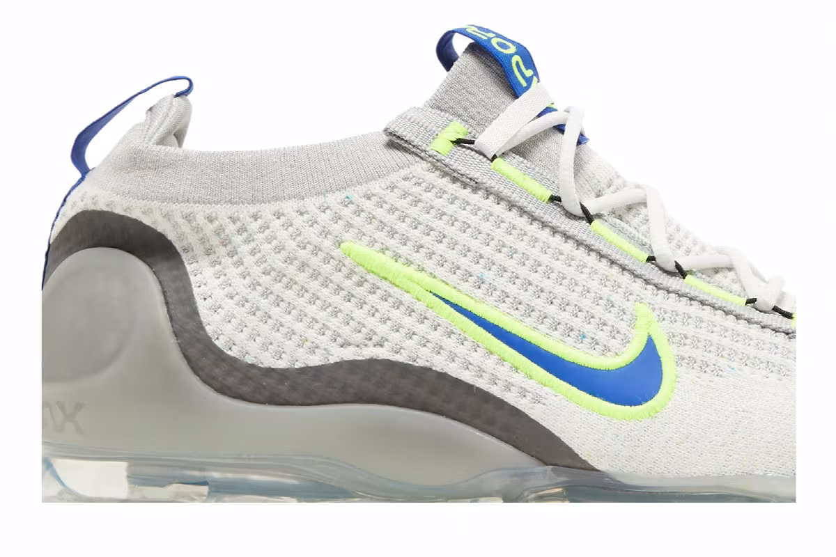 Nike Air Vapormax 2021 Flyknit White Volt Hyper Royal, view 3