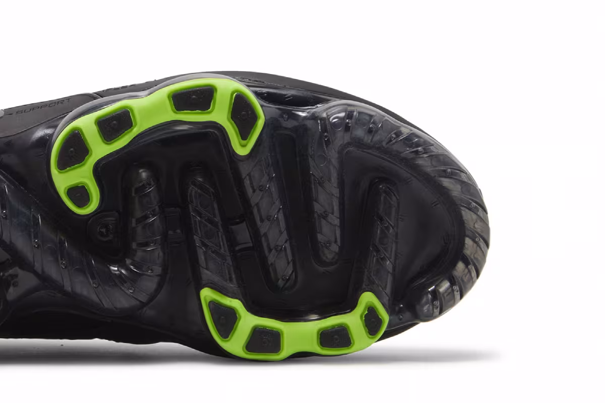 Nike Air VaporMax Evo Redstone, view 6