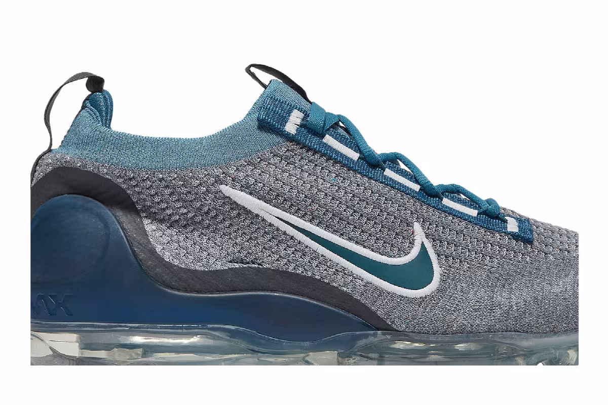 Nike Air Vapormax 2021 Flyknit Rift Blue, view 3