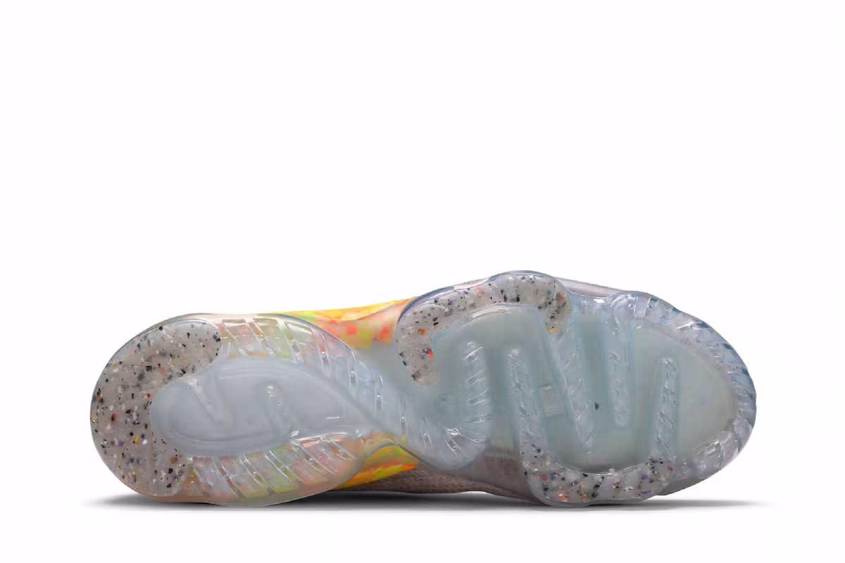 Nike Air VaporMax 2020 Flyknit Light Bone, view 5