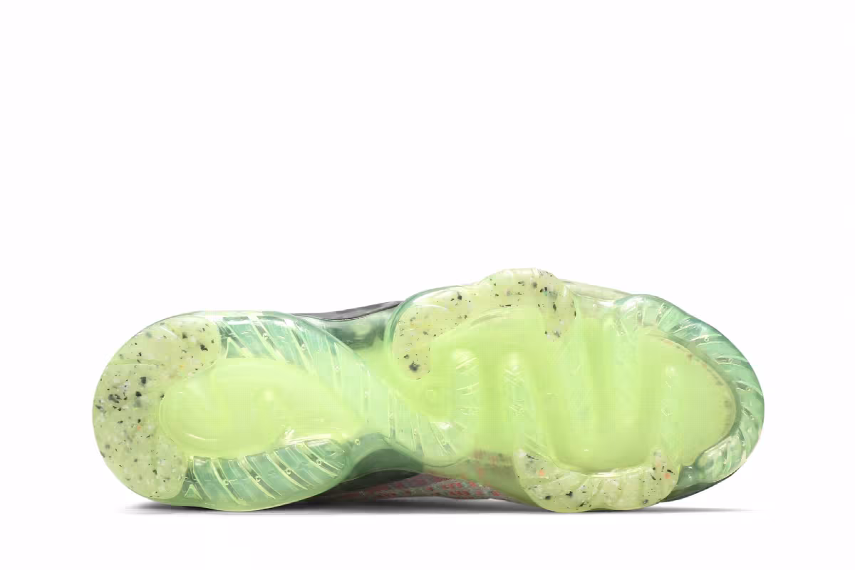 Nike Women's Air VaporMax 2020 Flyknit Violet Ash Volt, view 5