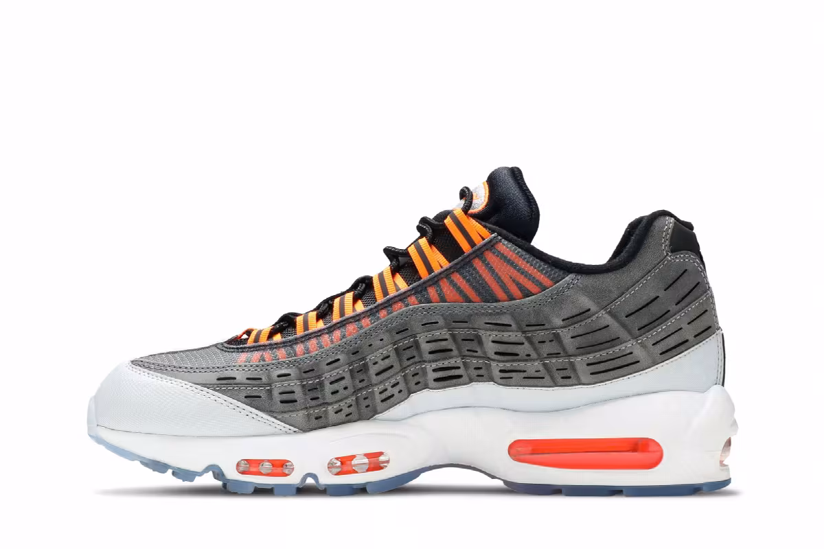 Kim Jones x Nike Air Max 95 Total Orange, view 4