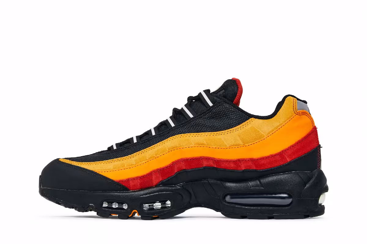 Nike Air Max 95 Black Kumquat, view 4