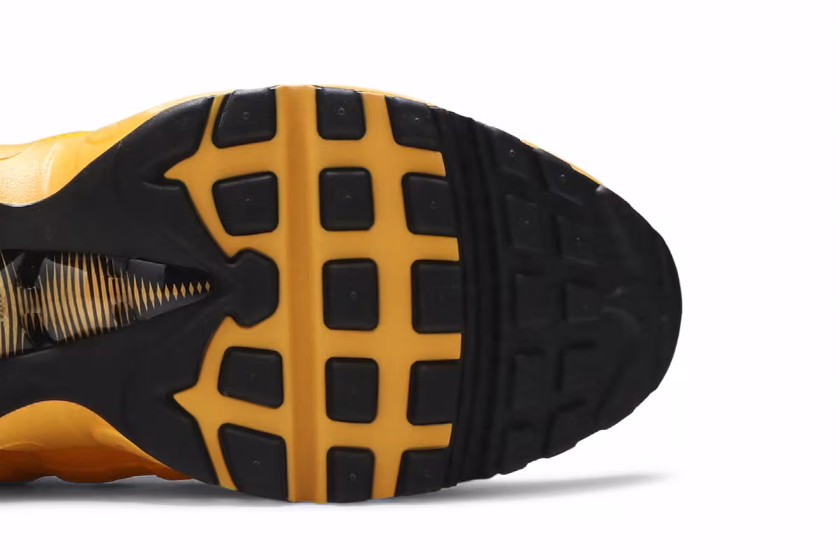 Nike Air Max 95 City Special - NYC, view 6