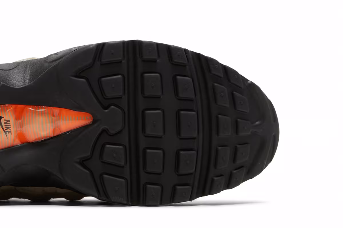 Nike Air Max 95 Khaki Total Orange, view 6