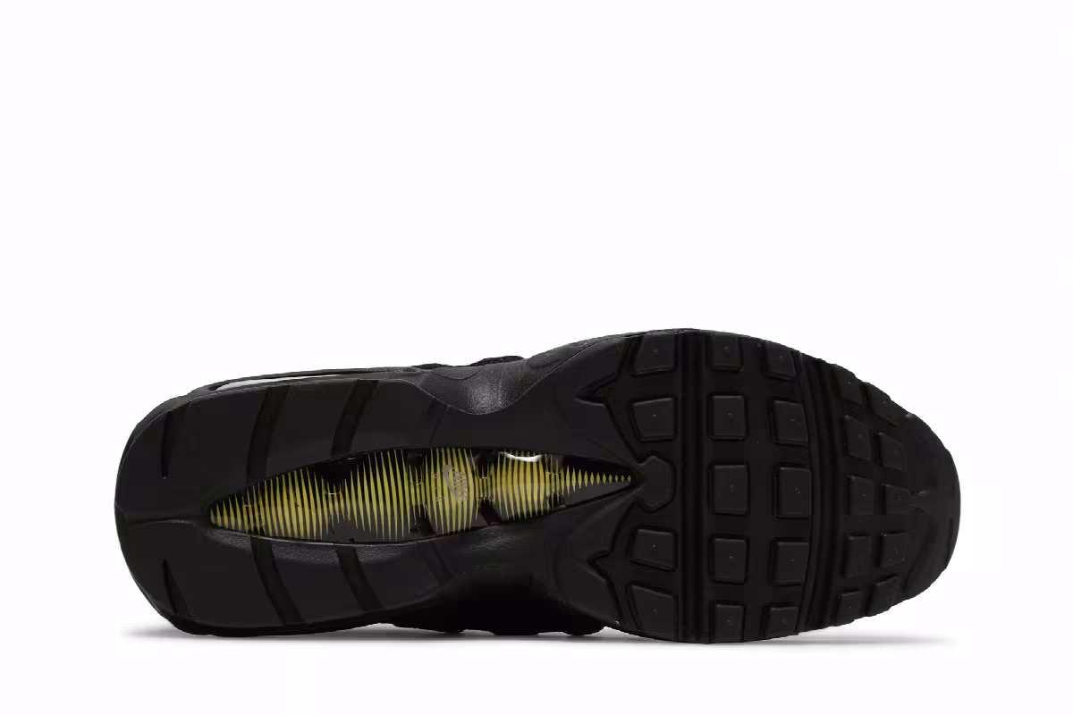 Nike Air Max 95 Black Yellow Strike, view 5