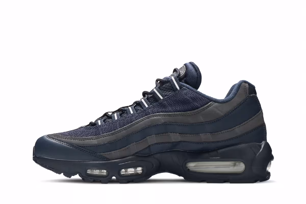 Nike Air Max 95 Obsidian, view 4