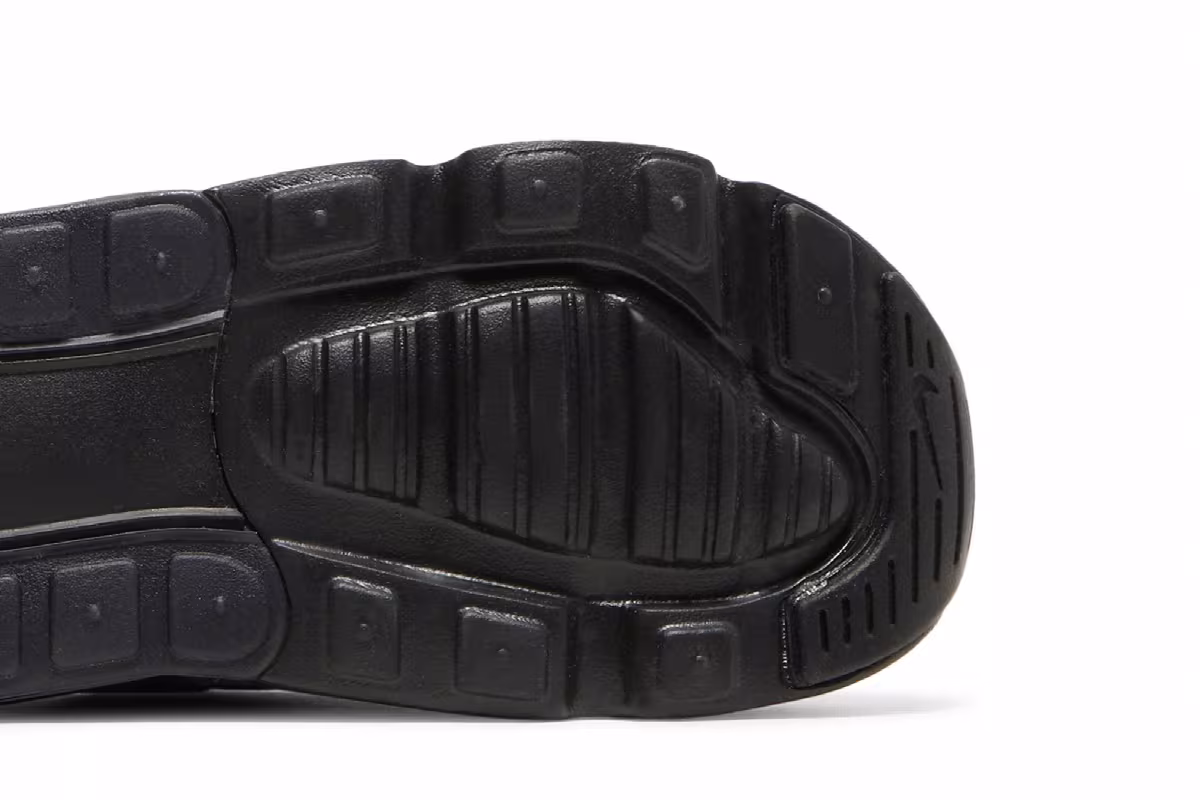 Nike Air Max 270 TD Triple Black, view 6