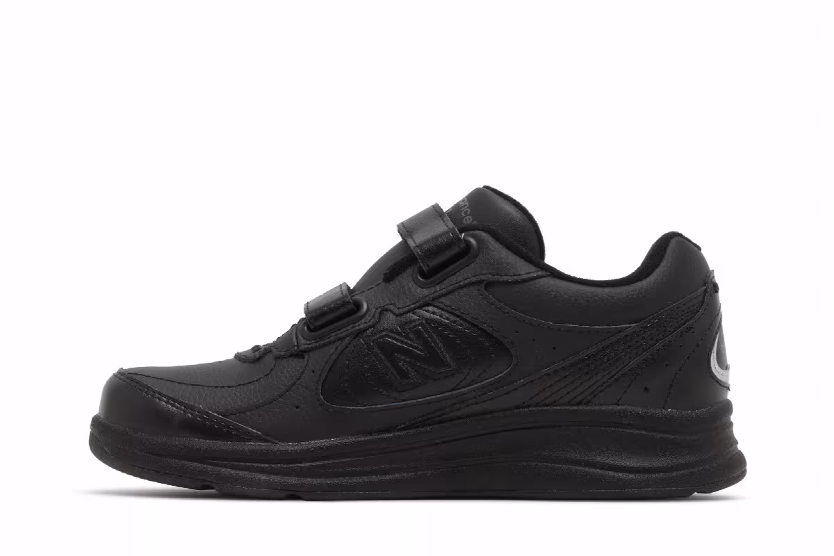 New Balance Women's 577H v1 Triple Black, view 4