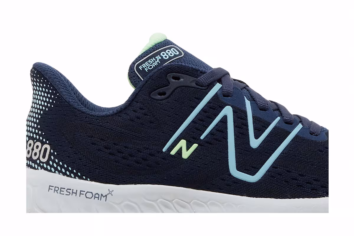 New Balance Women's Fresh Foam X 880v13 Navy Bleach Blue, view 3