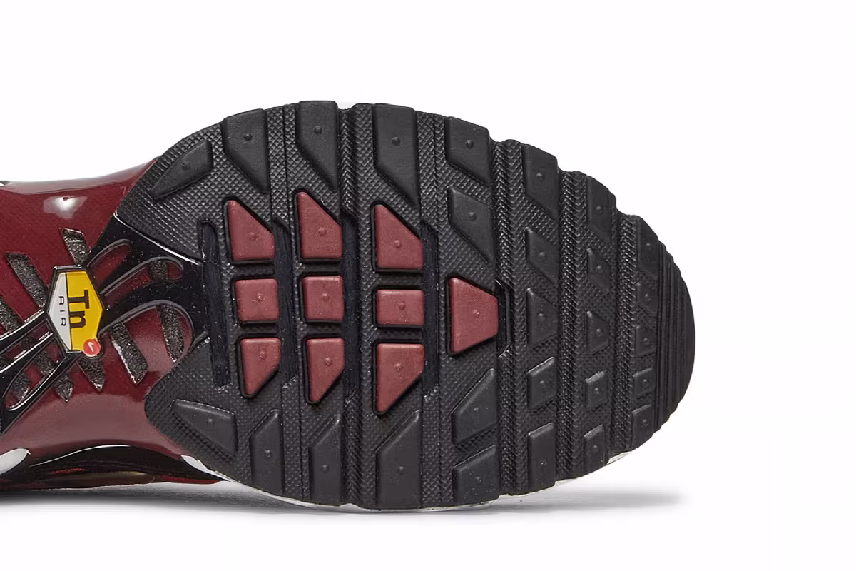 Nike Women's Air Max Plus Sisterhood, view 6