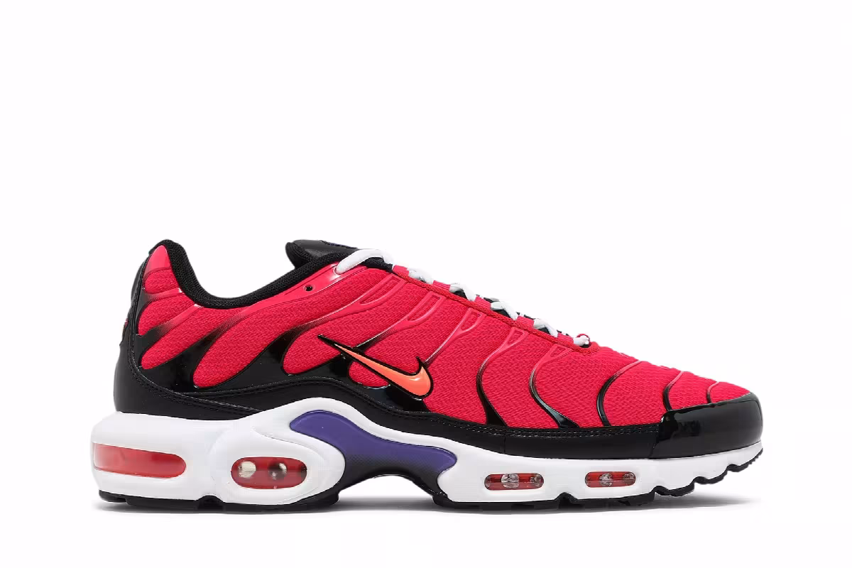 Nike Air Max Plus Siren Red, view 2