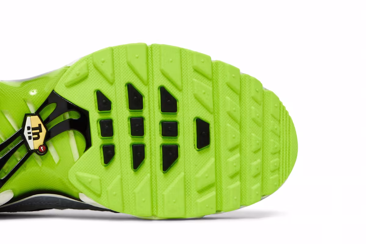 Nike Air Max Plus GS Reflective Logo - White Volt, view 6
